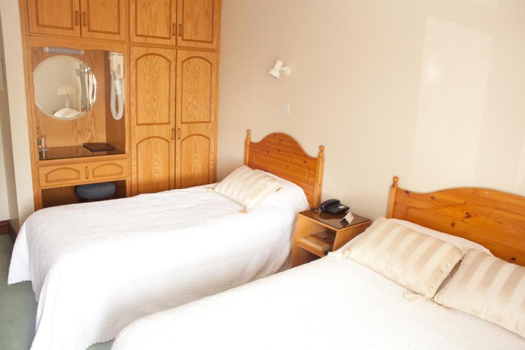 Grovemount House Hotel Ennistimon Quarto foto