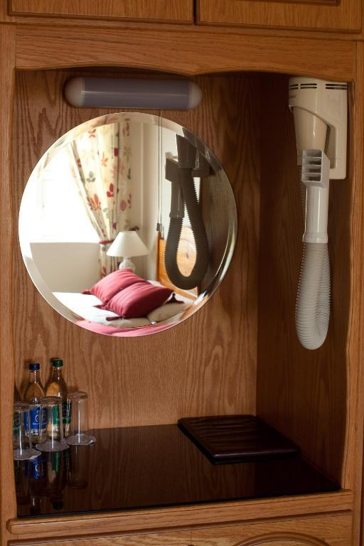 Grovemount House Hotel Ennistimon Quarto foto